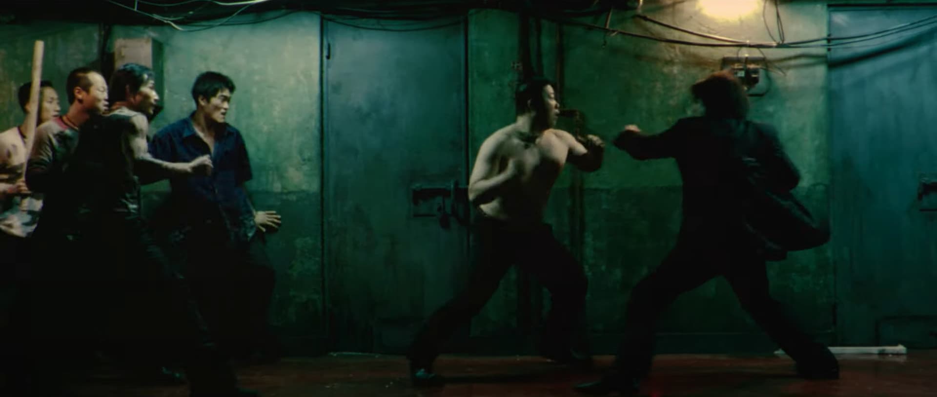 La figura intera: Frame del film Old boy